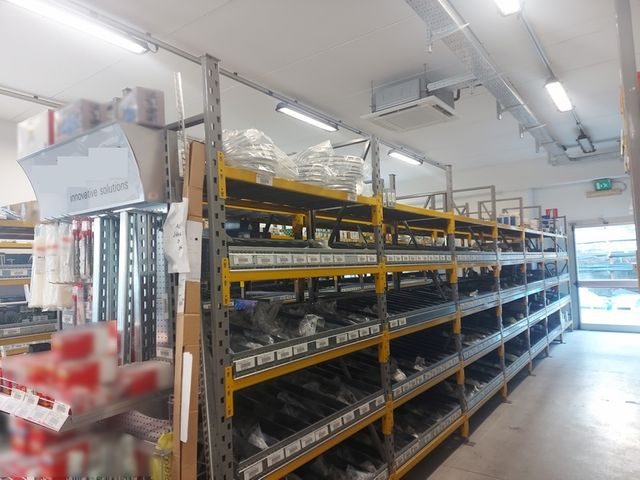 Complessi commerciali in vendita