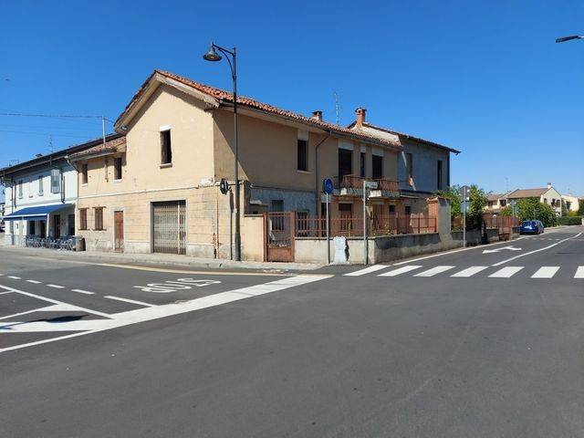 Rustici e casali in vendita