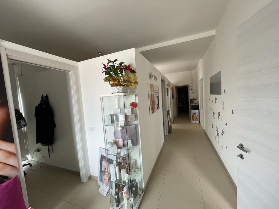 #18327 Locale commerciale al piano terra in vendita - foto 4