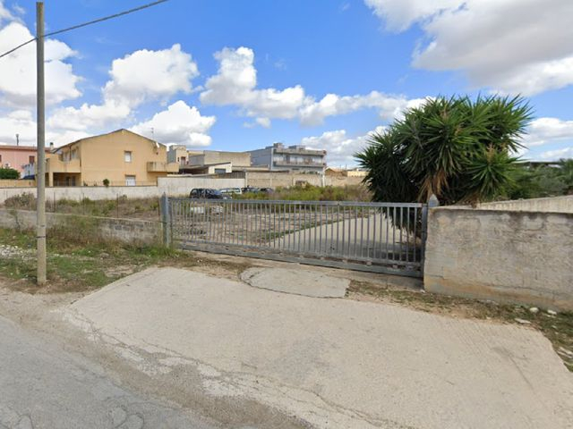 Locali deposito in vendita