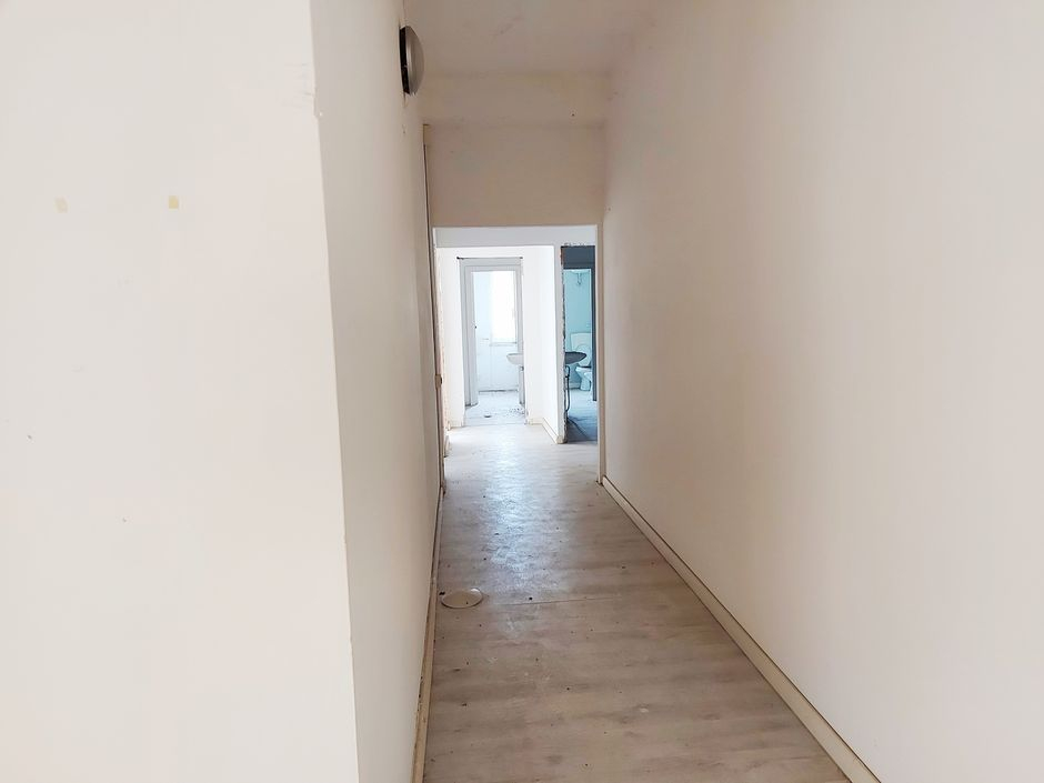 #18475 Capannone direzionale/artigianale con ampia area pertinenziale in vendita - foto 7