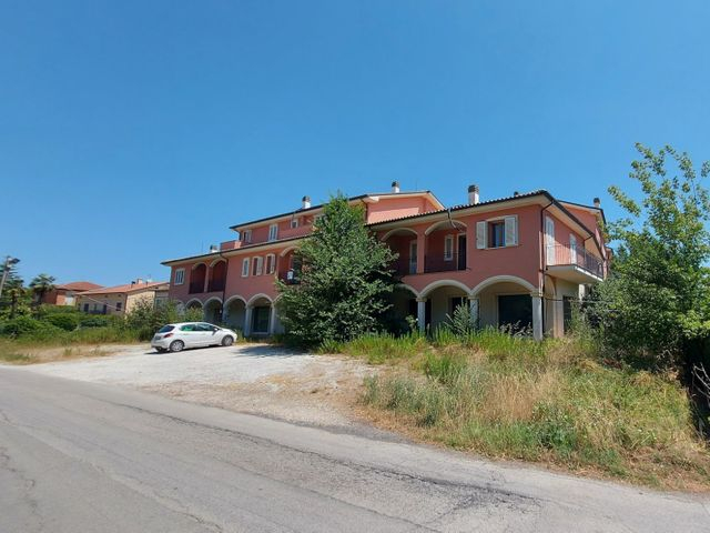 Palazzi in vendita