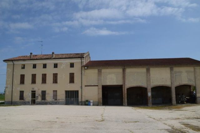 Rustici e casali in vendita