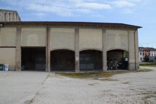Rustici e casali in vendita