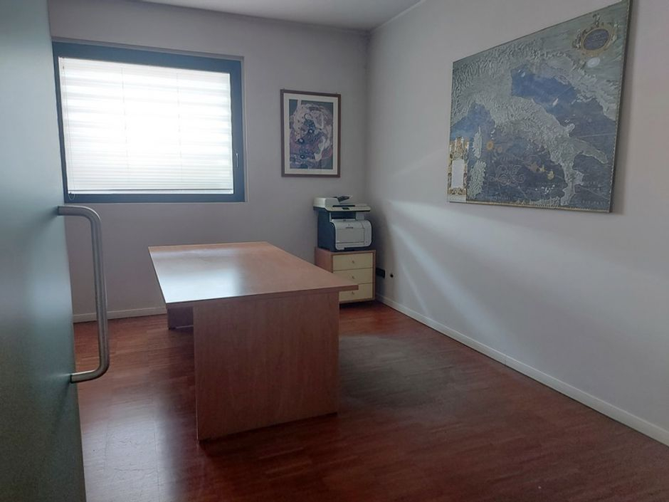 #18665 Capannone con uffici e area scoperta esclusiva in vendita - foto 17