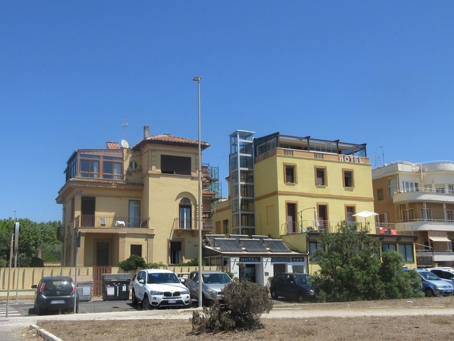 Alberghi in vendita