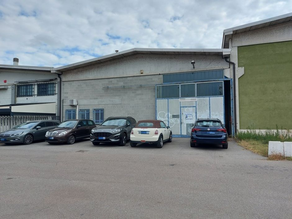 #18889 Capannone industriale in vendita - foto 1