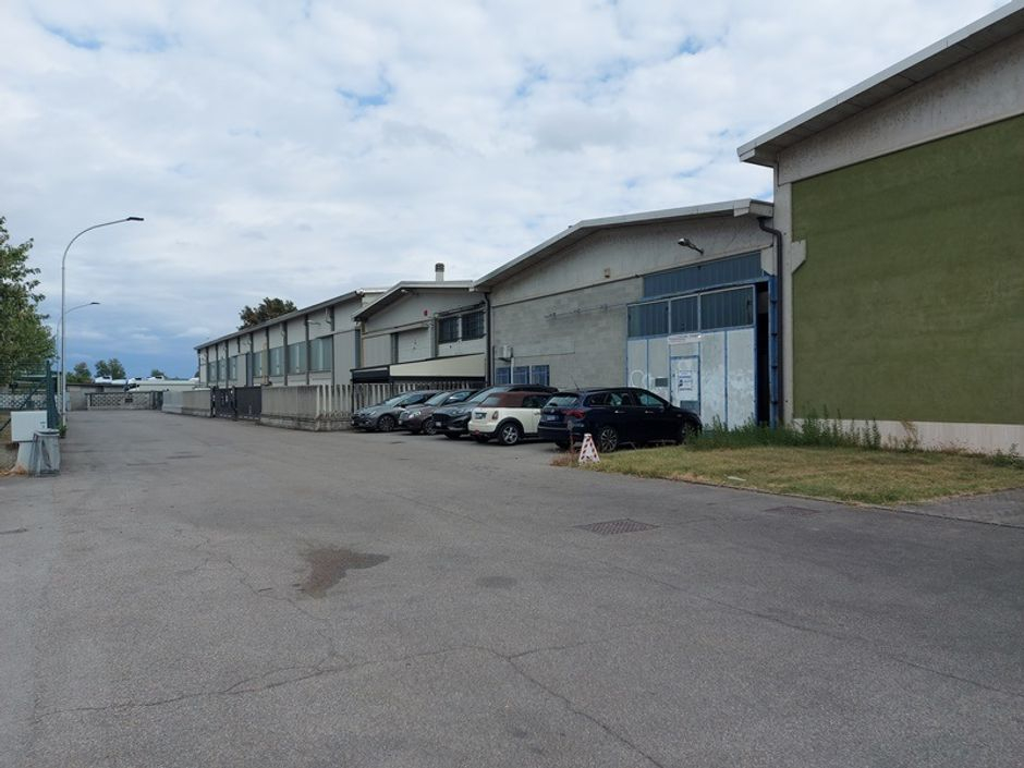 #18889 Capannone industriale in vendita - foto 3
