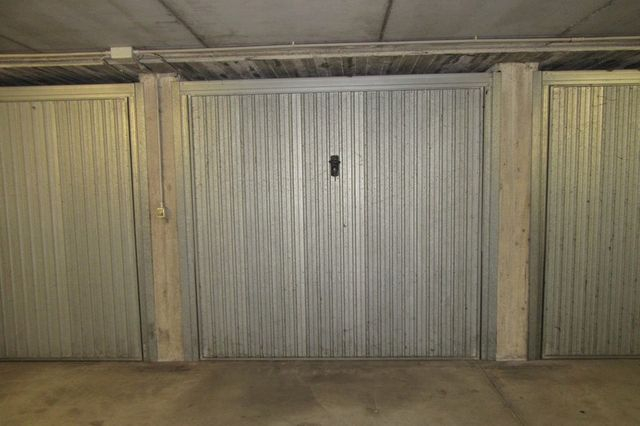 Garage in vendita