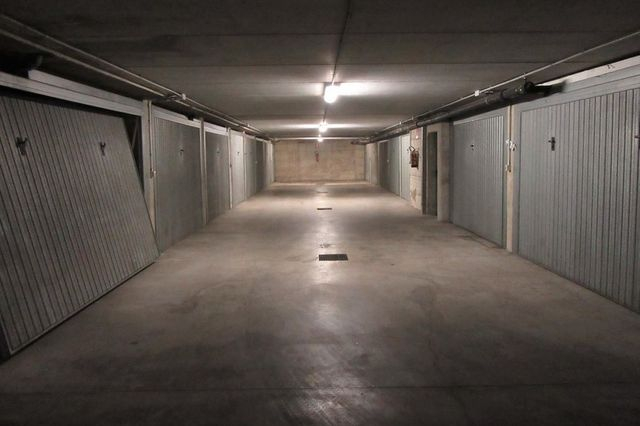 Garage in vendita