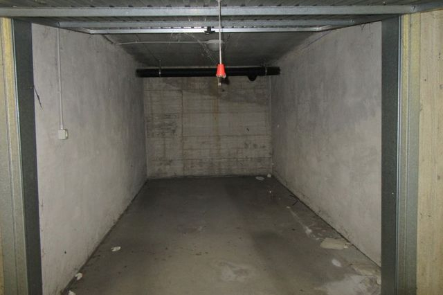 Garage in vendita