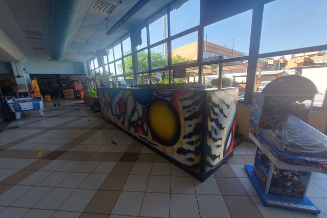Complessi commerciali in vendita