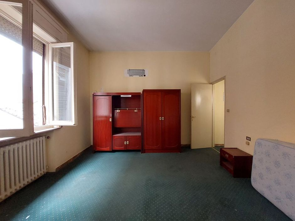 #19113 Albergo con ristorante in centro storico in vendita - foto 12