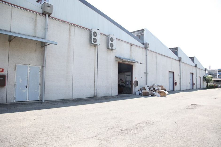 #1926 Magazzino in complesso industriale in vendita - foto 10