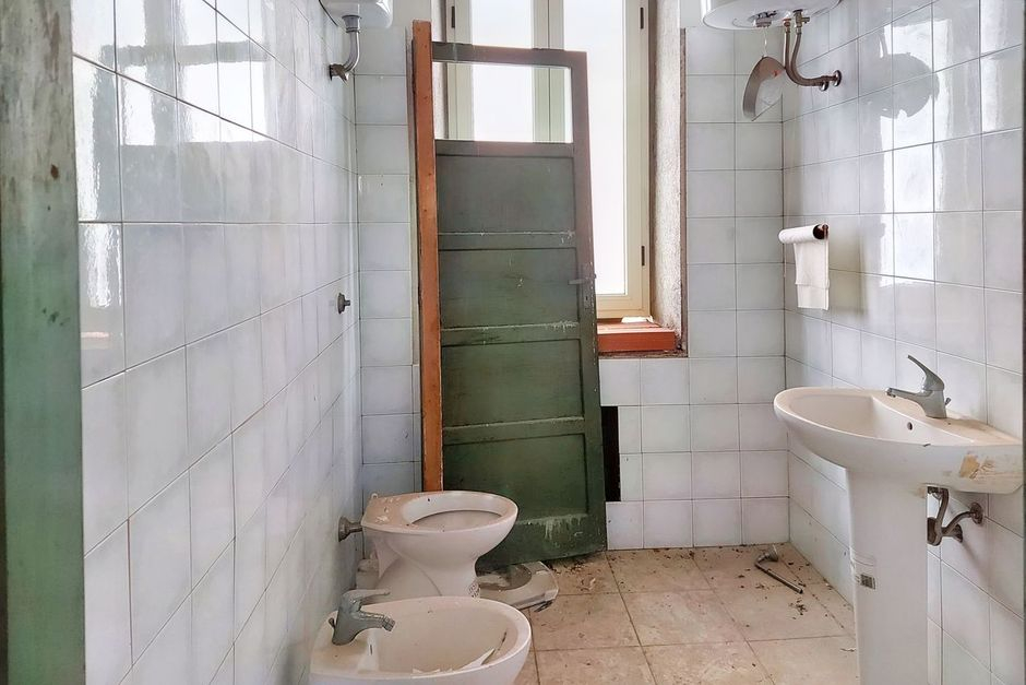 #19452 Complesso artigianale con cortile e pertinenze in vendita - foto 19