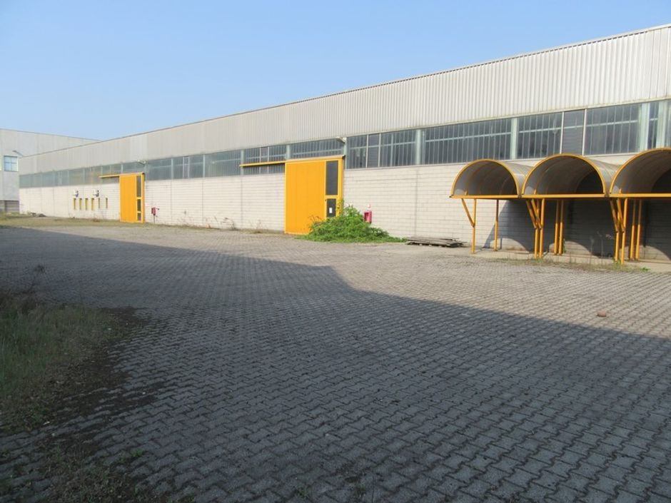 #1947 Magazzino con uffici e abitazione in vendita - foto 10
