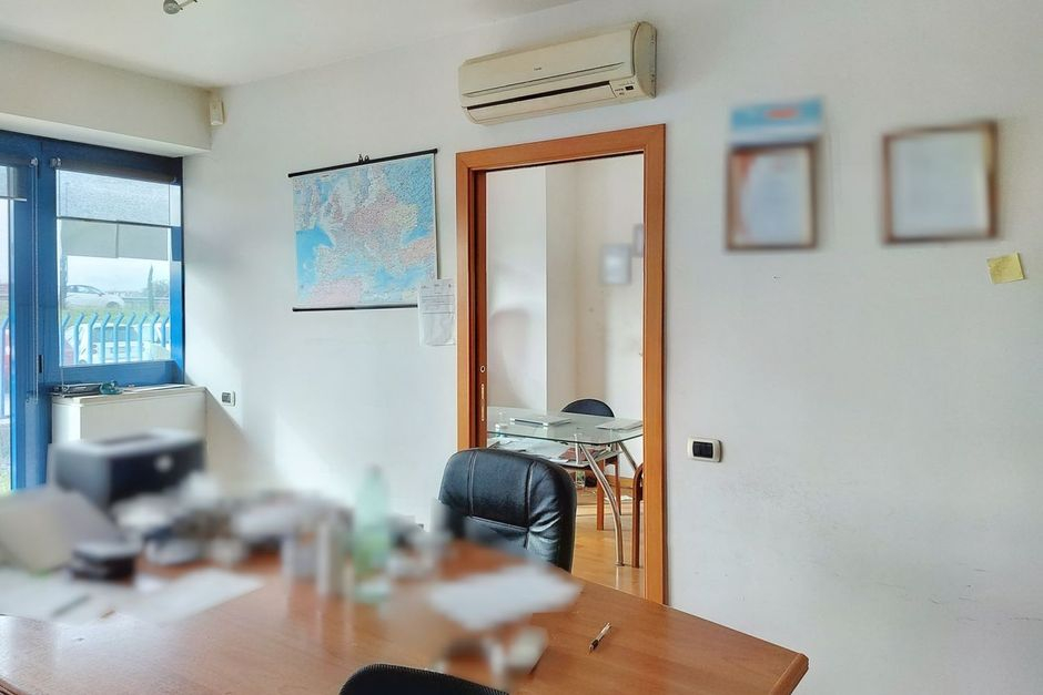 #19538 Proprietà superficiaria di ufficio e posto auto in vendita - foto 7