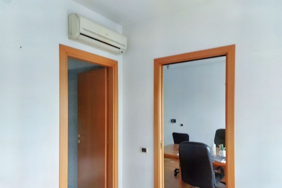 #19538 Proprietà superficiaria di ufficio e posto auto in vendita - foto 8