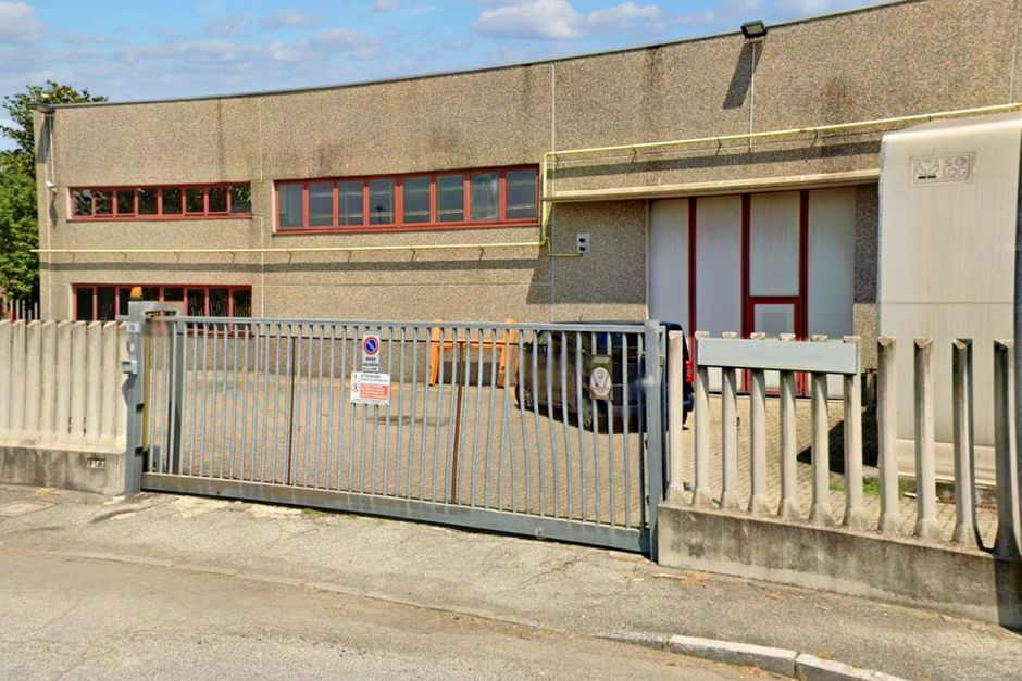 #19613 Porzione di capannone con uffici e cortile in vendita - foto 5