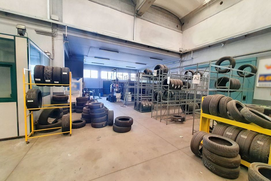 #19694 Capannone industriale con uffici e corte esterna in vendita - foto 7