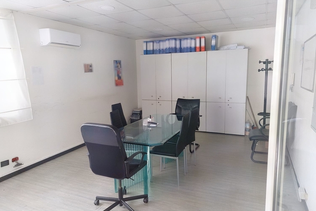 Fabbricati industriali in vendita