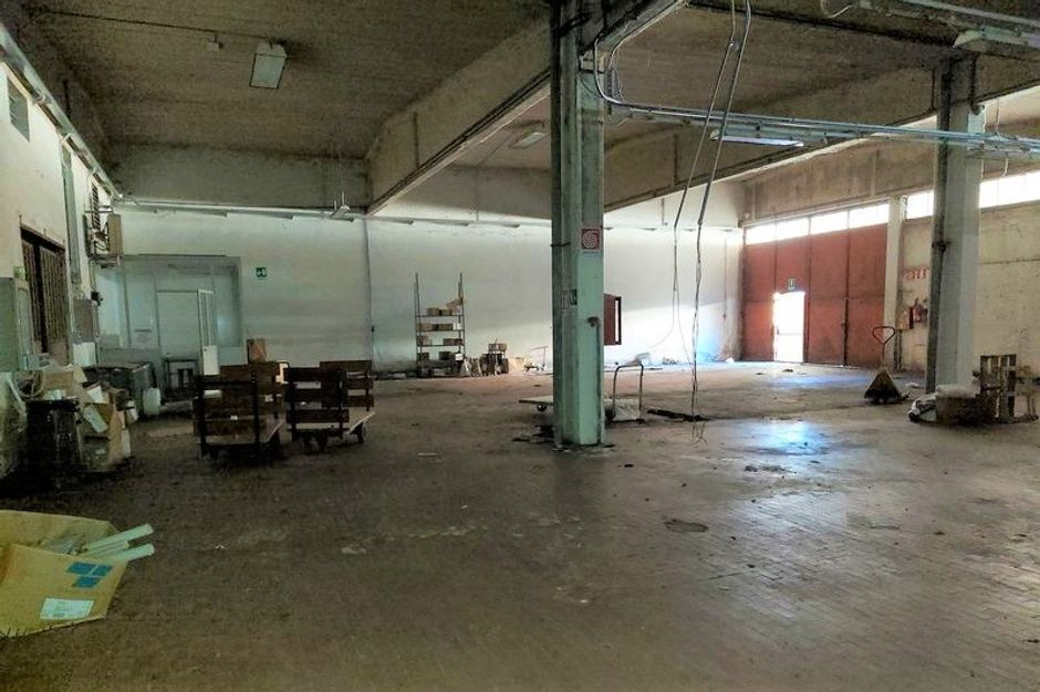 #19836 Due complessi industriali con pertinenze in vendita - foto 12