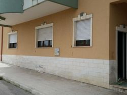 Office with independent access subordinate - Lot 1985 (Auction 1985)
