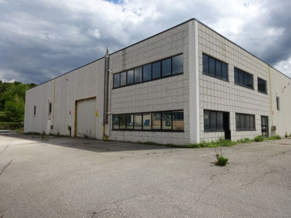 #2060 Complesso produttivo con uffici in vendita - foto 7