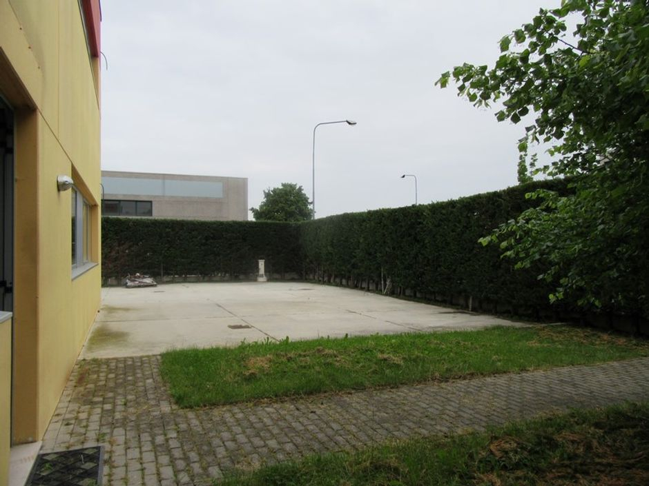 #2138 Magazzino con residenza ed uffici in vendita - foto 12