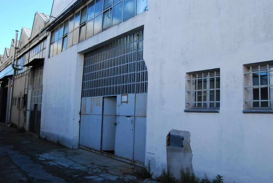 #2152 Laboratorio con uffici in vendita - foto 1