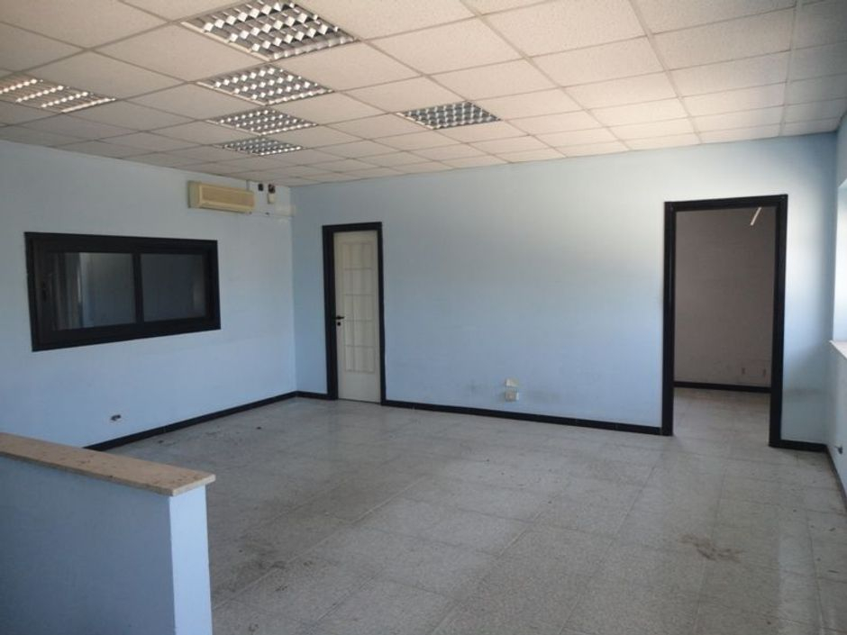 #2181 Capannone commerciale con uffici e corte esterna in vendita - foto 8