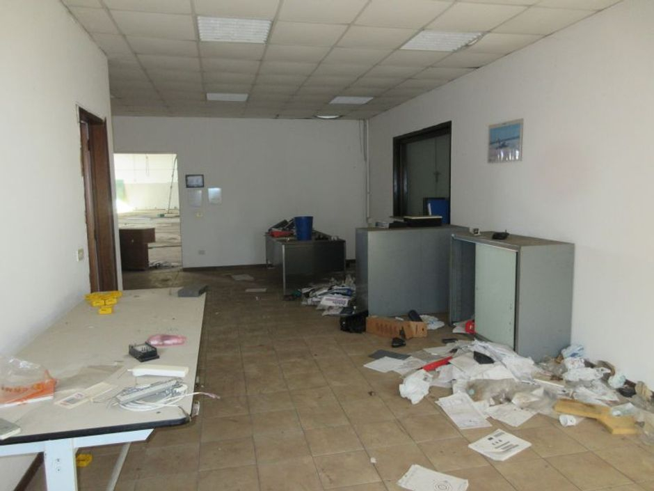 #2213 Capannone con uffici e ampia corte esclusiva in vendita - foto 11