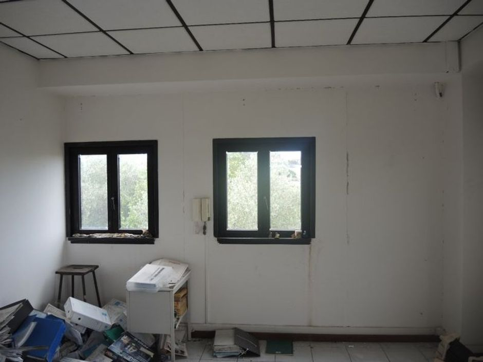 #2213 Capannone con uffici e ampia corte esclusiva in vendita - foto 18