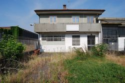 Two sheds and apartment - Lote 2224 (Subasta 2224)