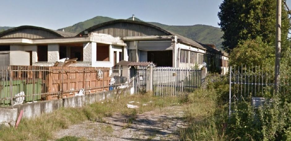 #2245 Capannone industriale con corte in vendita - foto 9