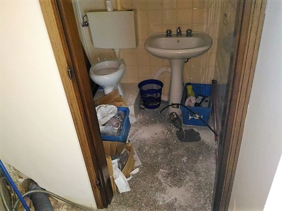 #2258 Negozio in complesso residenziale in vendita - foto 5