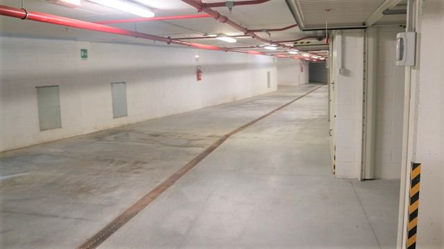 Garage in vendita