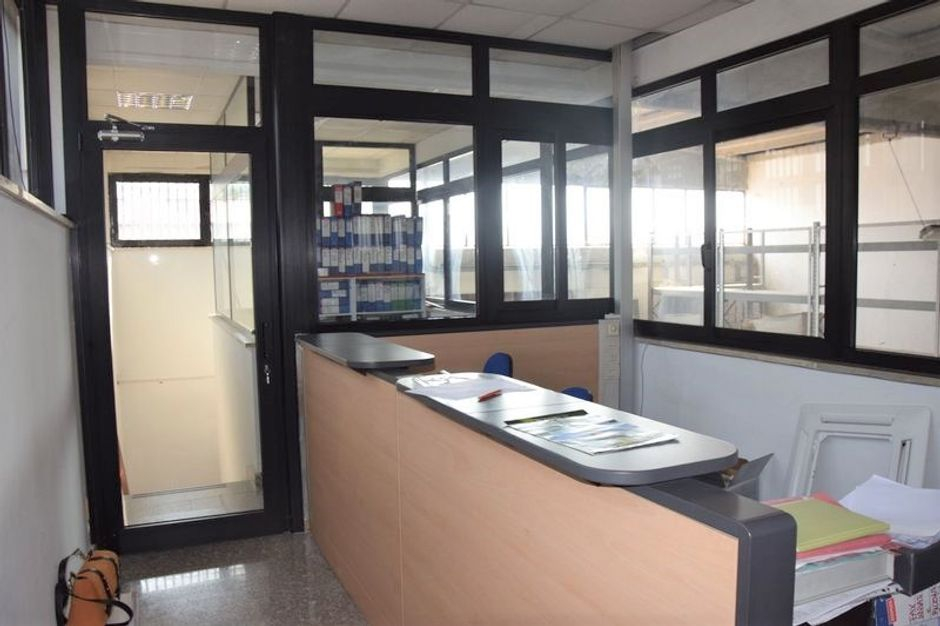 #2459 Capannone artigianale con piazzale in vendita - foto 6