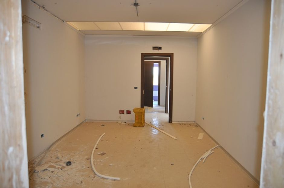 #2502 Complesso industriale con area esterna in vendita - foto 10