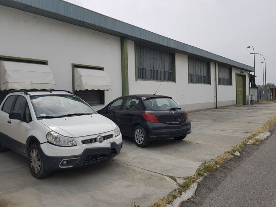 #2526 Capannone industriale con corte in vendita - foto 6