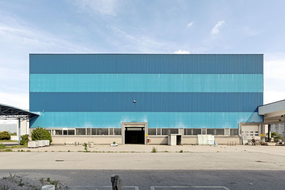 #2577 Complesso industriale produttivo con palazzina uffici in vendita - foto 2
