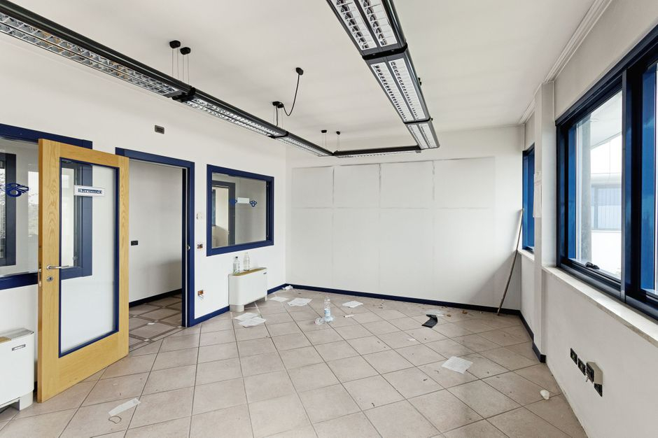 #2577 Complesso industriale produttivo con palazzina uffici in vendita - foto 14