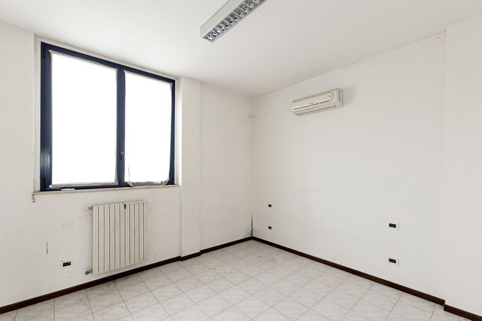 #2577 Complesso industriale produttivo con palazzina uffici in vendita - foto 16