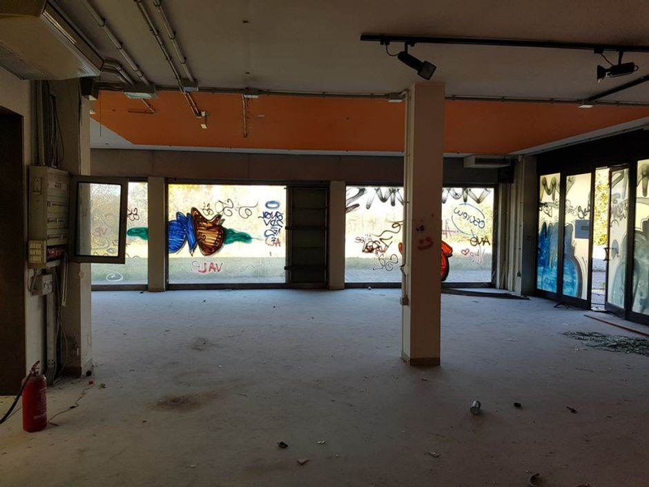 #2636 Edificio commerciale con abitazione in vendita - foto 10