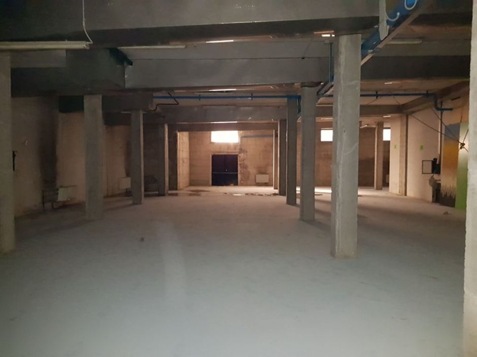 #2636 Edificio commerciale con abitazione in vendita - foto 12