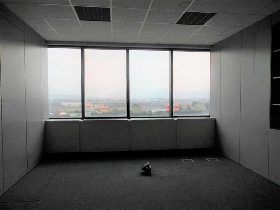 #2687 Palazzina uffici con ampio stabilimento produttivo in vendita - foto 8