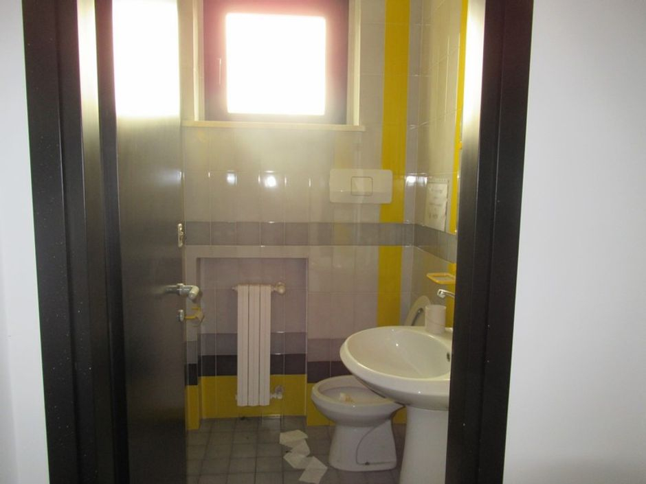 #2687 Palazzina uffici con ampio stabilimento produttivo in vendita - foto 11
