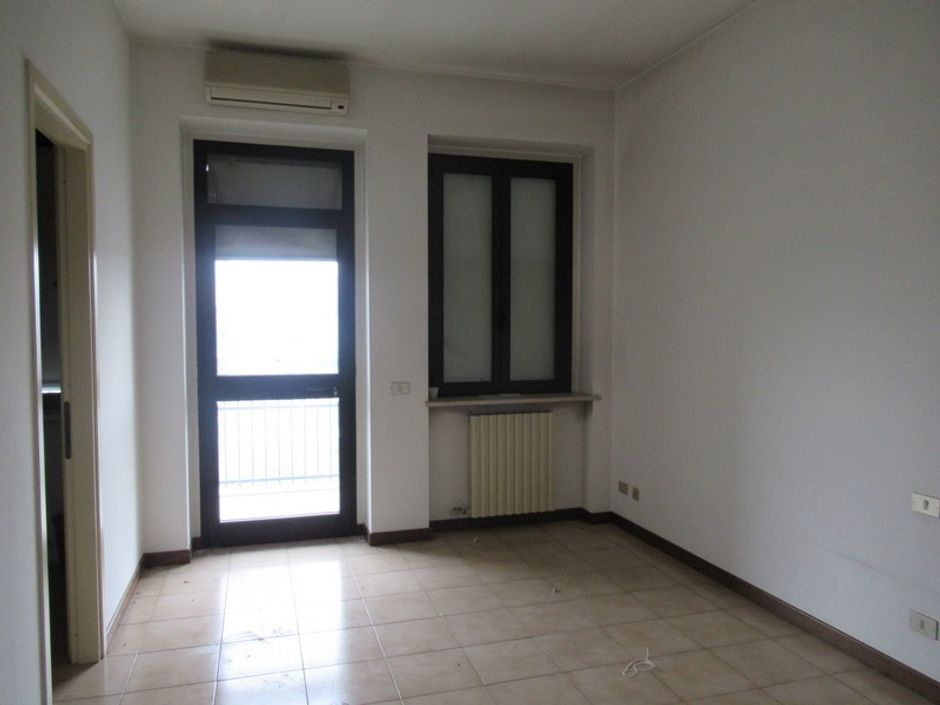 #2687 Palazzina uffici con ampio stabilimento produttivo in vendita - foto 15
