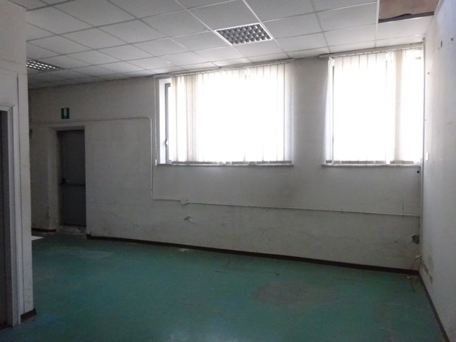 #2742 Capannone commerciale con impianto fotovoltaico in vendita - foto 7