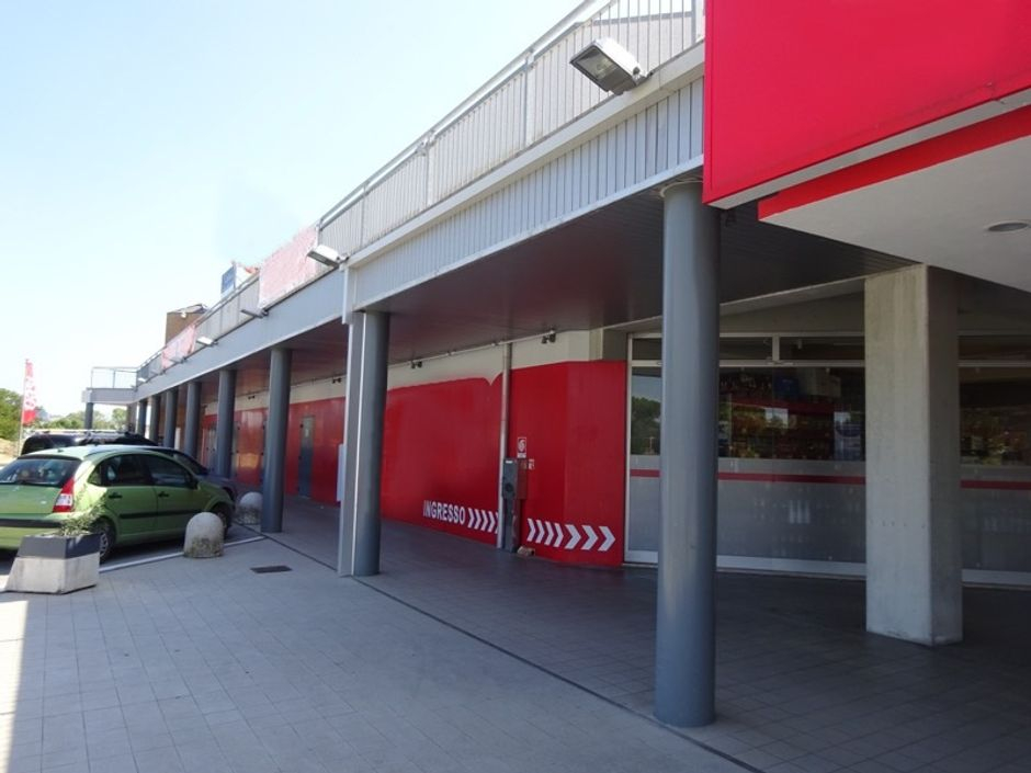 #2743 Locale commerciale ad uso supermercato in vendita - foto 10